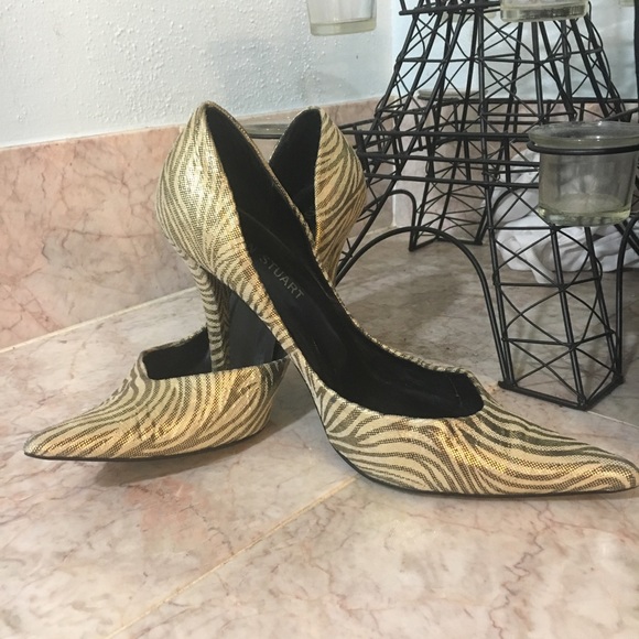 Colin Stuart Pointed Toe Heels - Picture 1 of 3
